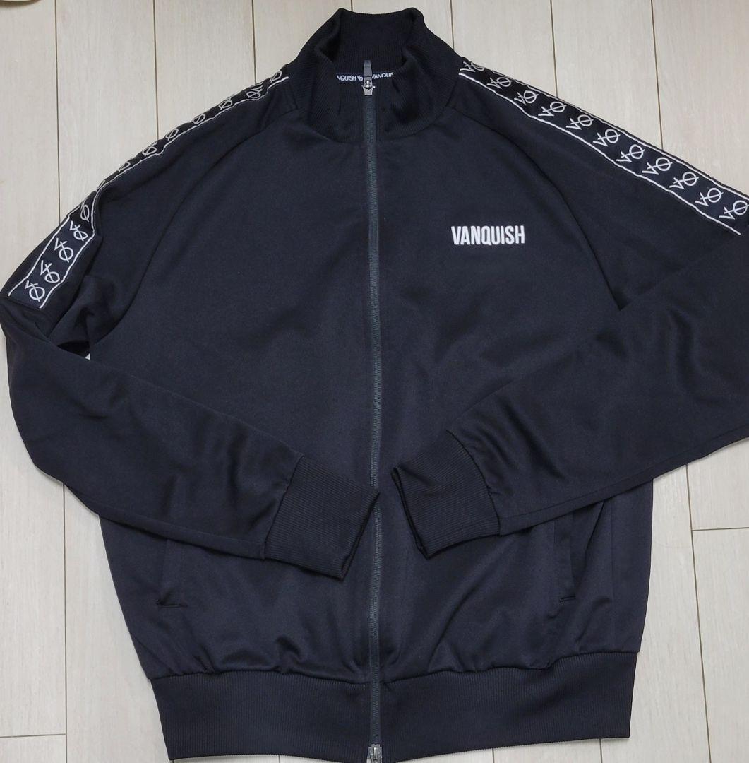 VANQUISH FITNESS　ジャージセットアップ