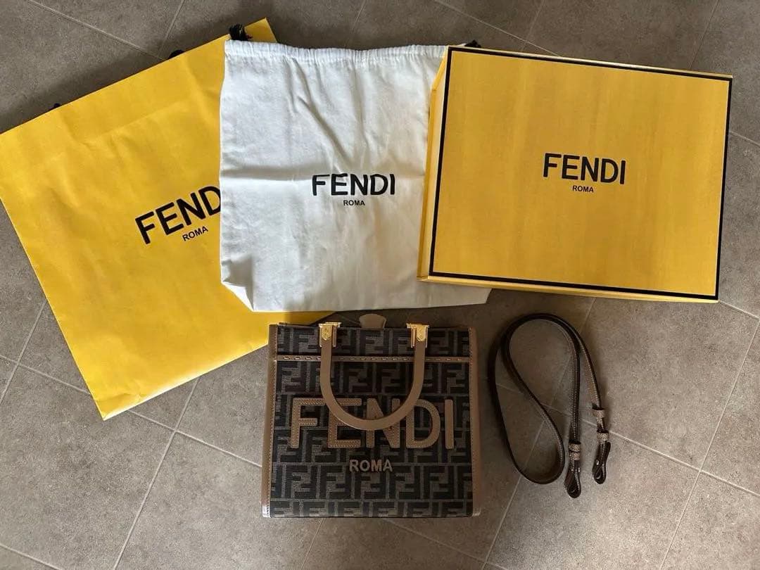 FENDI サンシャイン スモール ブラウン