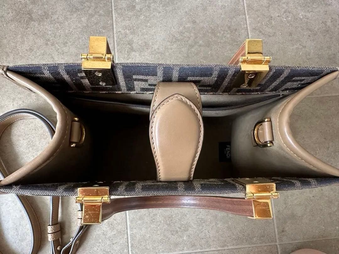 FENDI サンシャイン スモール ブラウン