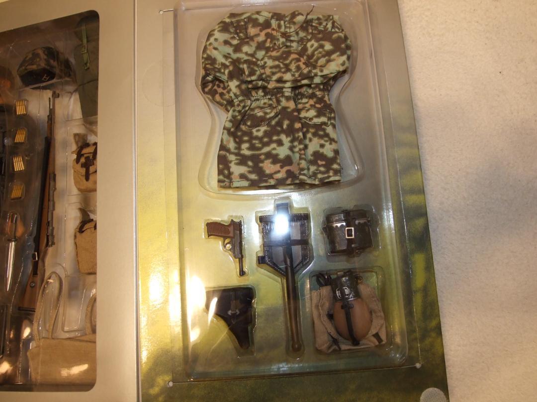 1/6 ドラゴンモデルズ　ww２アクションフィギュア ドイツ軍武装親衛隊戦闘工兵 1/6 ドラゴンモデルズ ww2アクションフィギュア ドイツ軍武装