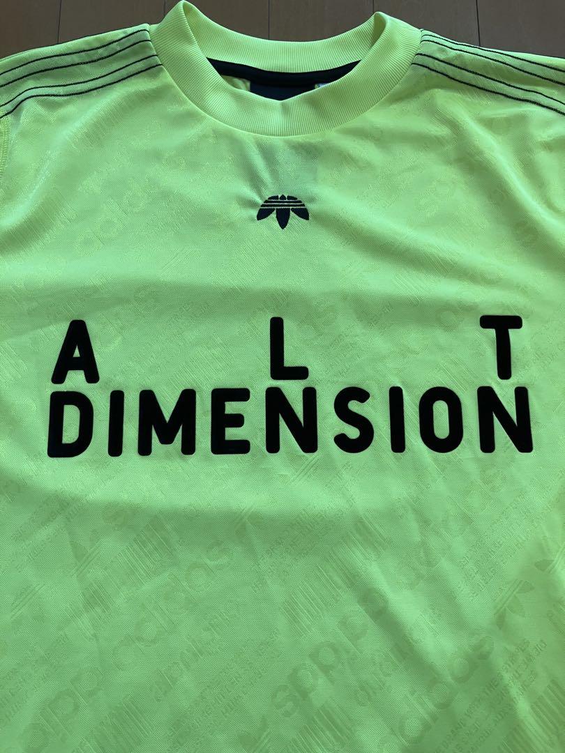 ⭐️新品に近い⭐️アレキサンダーワン×アディダスオリジナルス　Tシャツ　サッカー