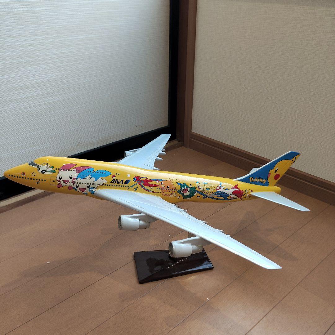 ANA ポケモンデザイン 飛行機模型 JA8965 1/415 ANA ポケモンジェット ピカチュウ 1998 JA8965 - メルカリ
