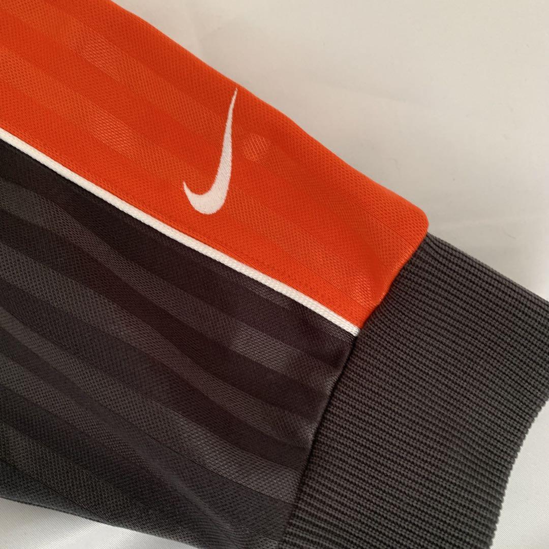 【人気デザイン】NIKE ジャージ　セットアップ　上下セット　スウッシュ　刺繍