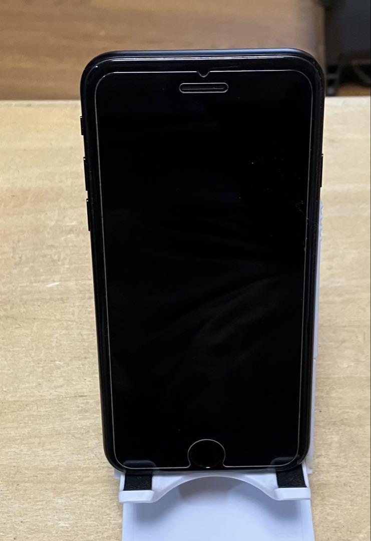 Apple iPhone SE（第2世代）　ブラック　64GB SIMフリー