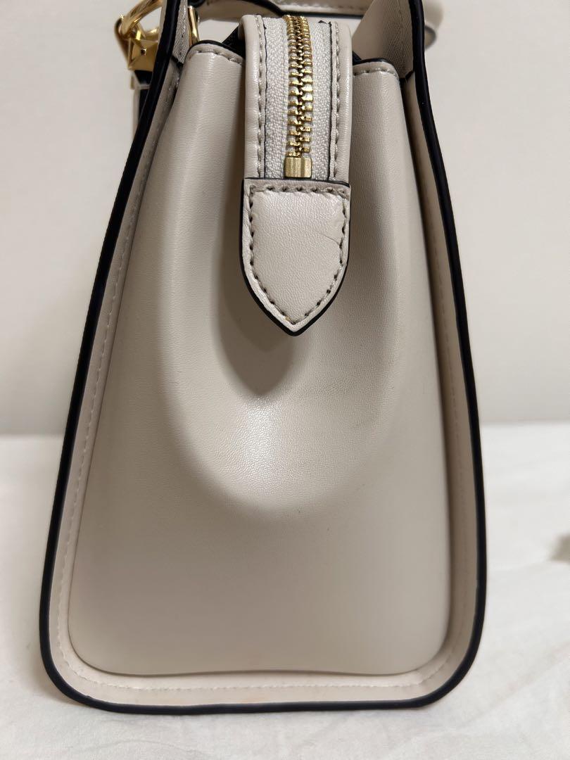 MICHAEL KORS ベージュ ハンドバッグ 保存袋付き 最終価格❗️【MICHAEL KORS】ハンドBAG クリーム色 保存袋付