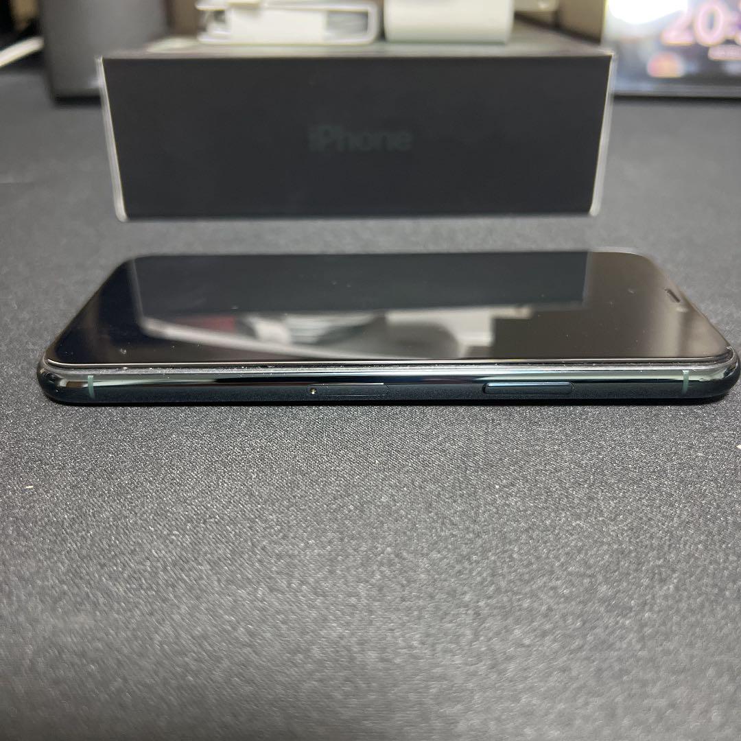 iPhone 11 Pro ミッドナイトグリーン 256 GB au - メルカリ iPhone 11 Pro ミッドナイトグリーン 256 GB au - メルカリ