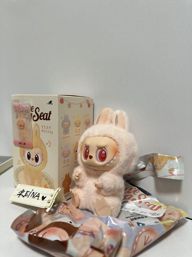 正規品 THE MONSTERS Have a SeatぬいぐるみDADA - メルカリ