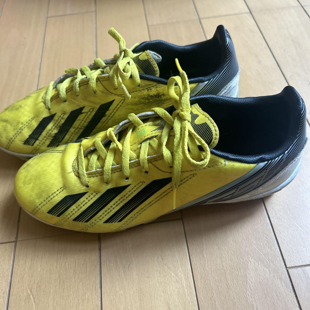 ON スパイクシューズ イエロー/ブラック adidas イエロー ブラック サッカーシューズ スパイク - メルカリ
