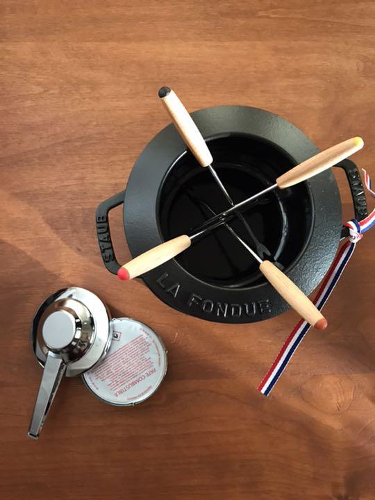 正規品 staub チーズフォンデュ鍋 16センチ 6vWpi-m89612405618 最安値大人気
