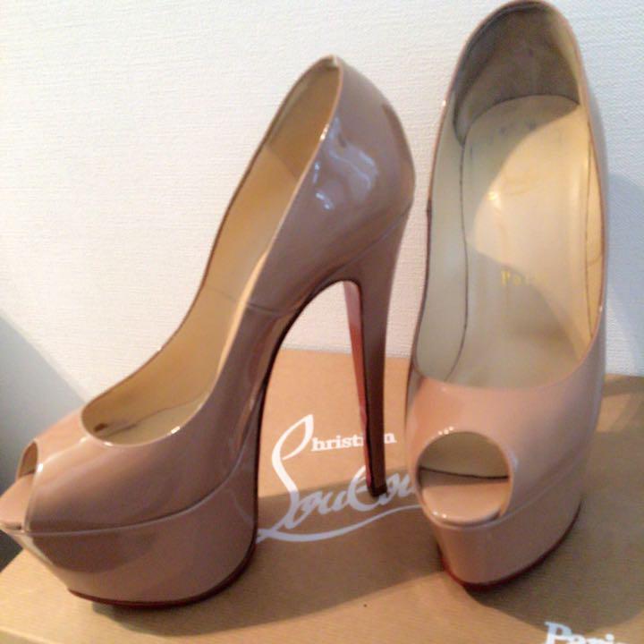 Christian Louboutin パンプス レア