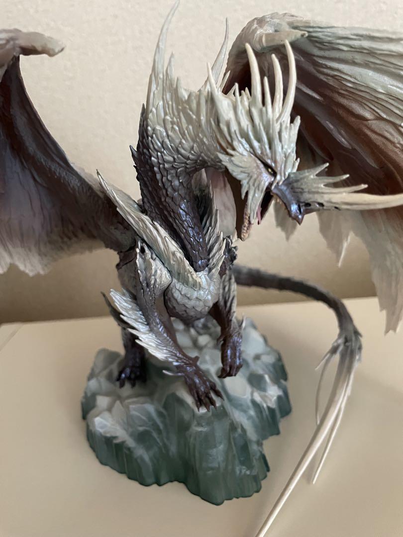 モンスターハンター　イヴェルカーナ　フィギュア一番くじA賞