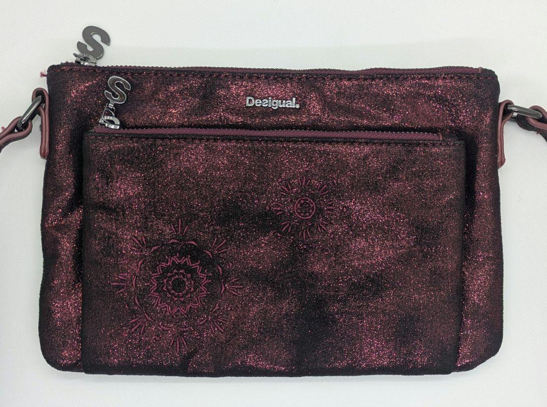 Desigual デシグアル　グリッター サコッシュ 　花柄　赤黒
