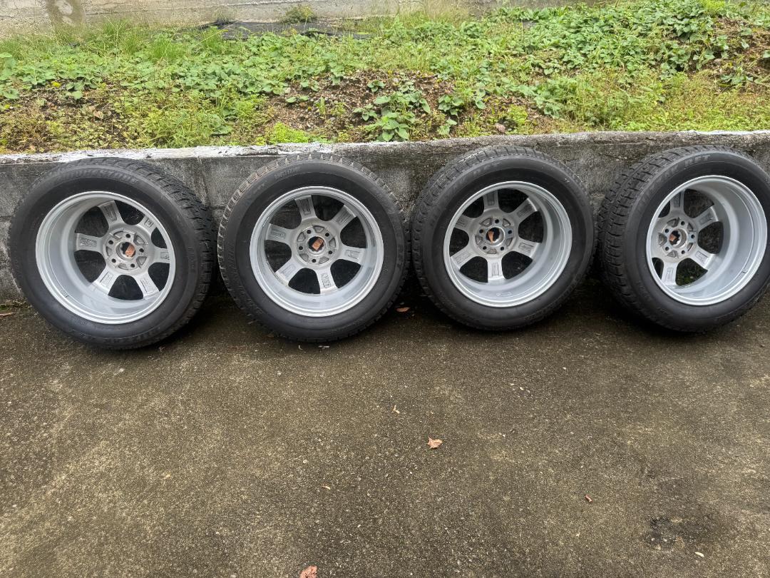 BMW218ｄ　F45　205/60RF16　アルミスタッドレスタイヤセット