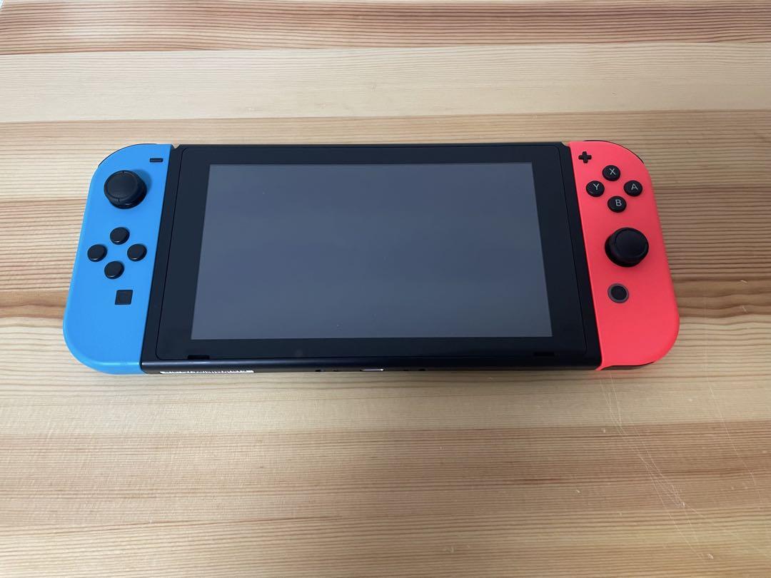 Nintendo Switch本体　ネオン