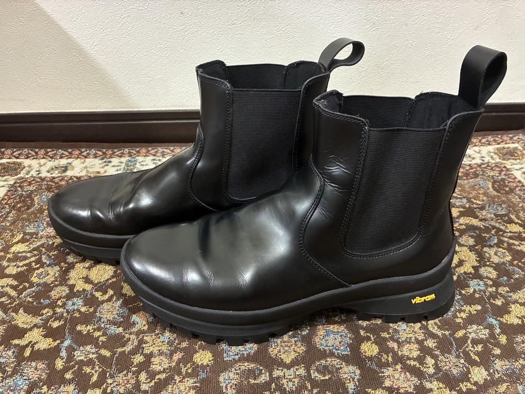 ZARA × Vibram サイドゴアブーツ
