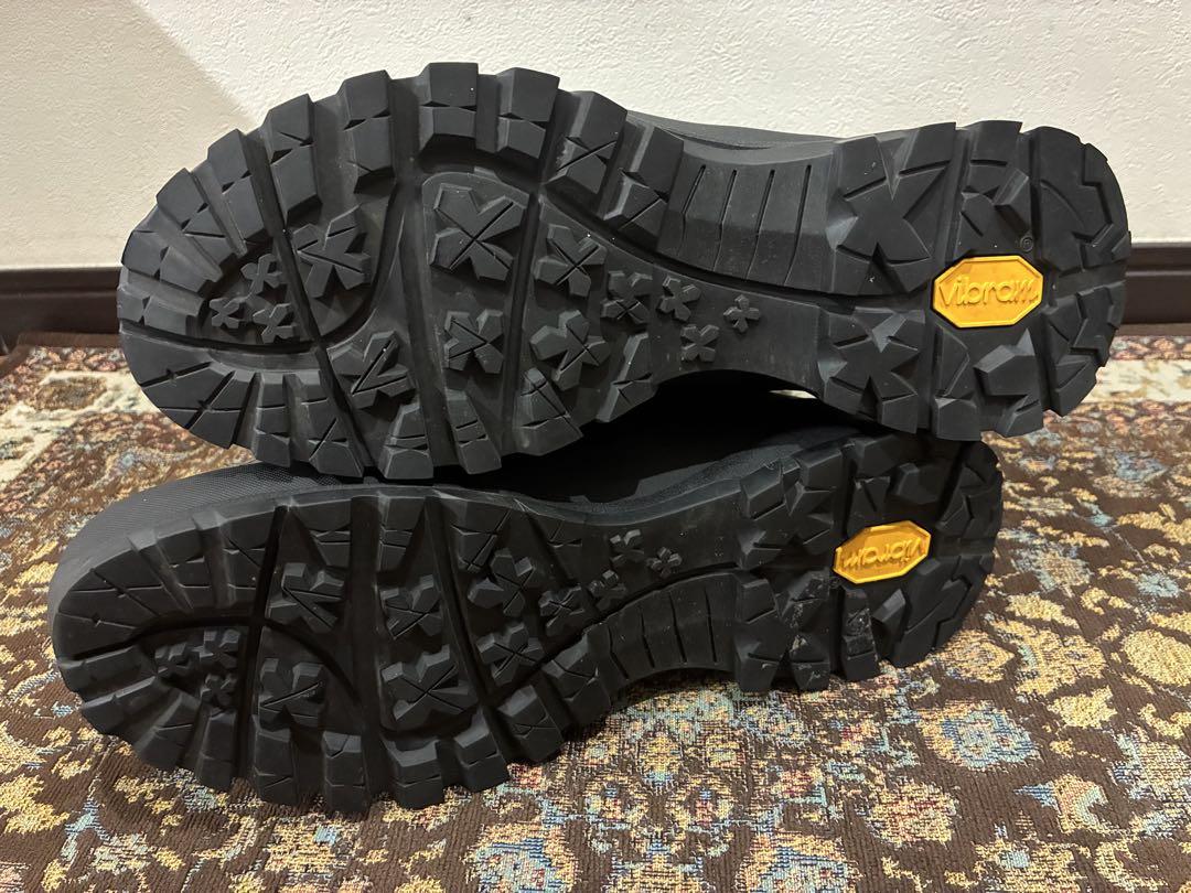 ZARA × Vibram サイドゴアブーツ