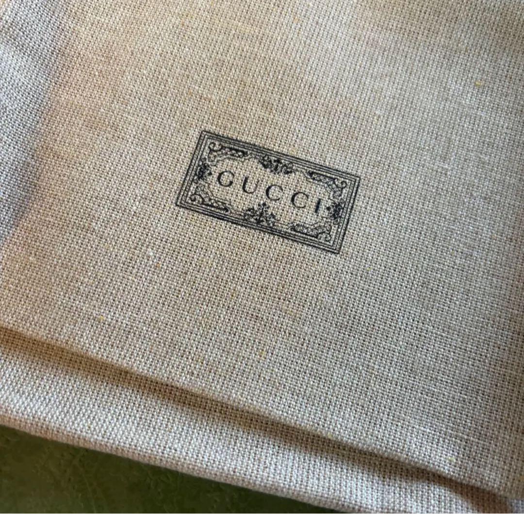 hana　GUCCI チェリー装飾 三つ折り財布 GUCCI チェリー装飾 二つ折り財布 - メルカリ