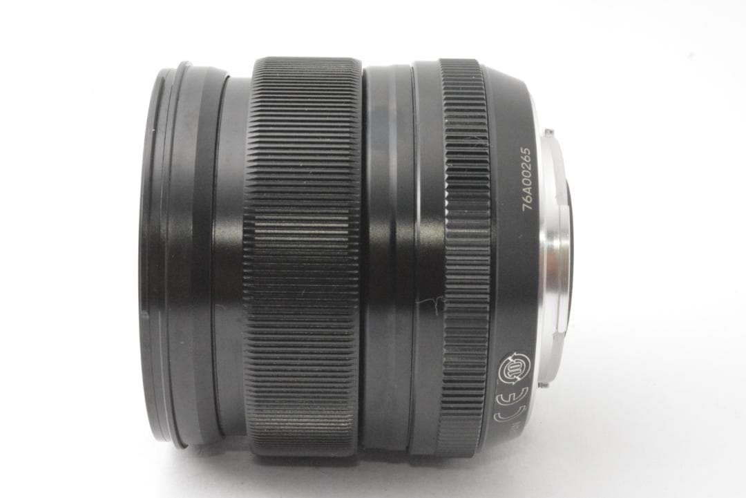 フジフィルム　Fujifilm XF 14mm F2.8 R