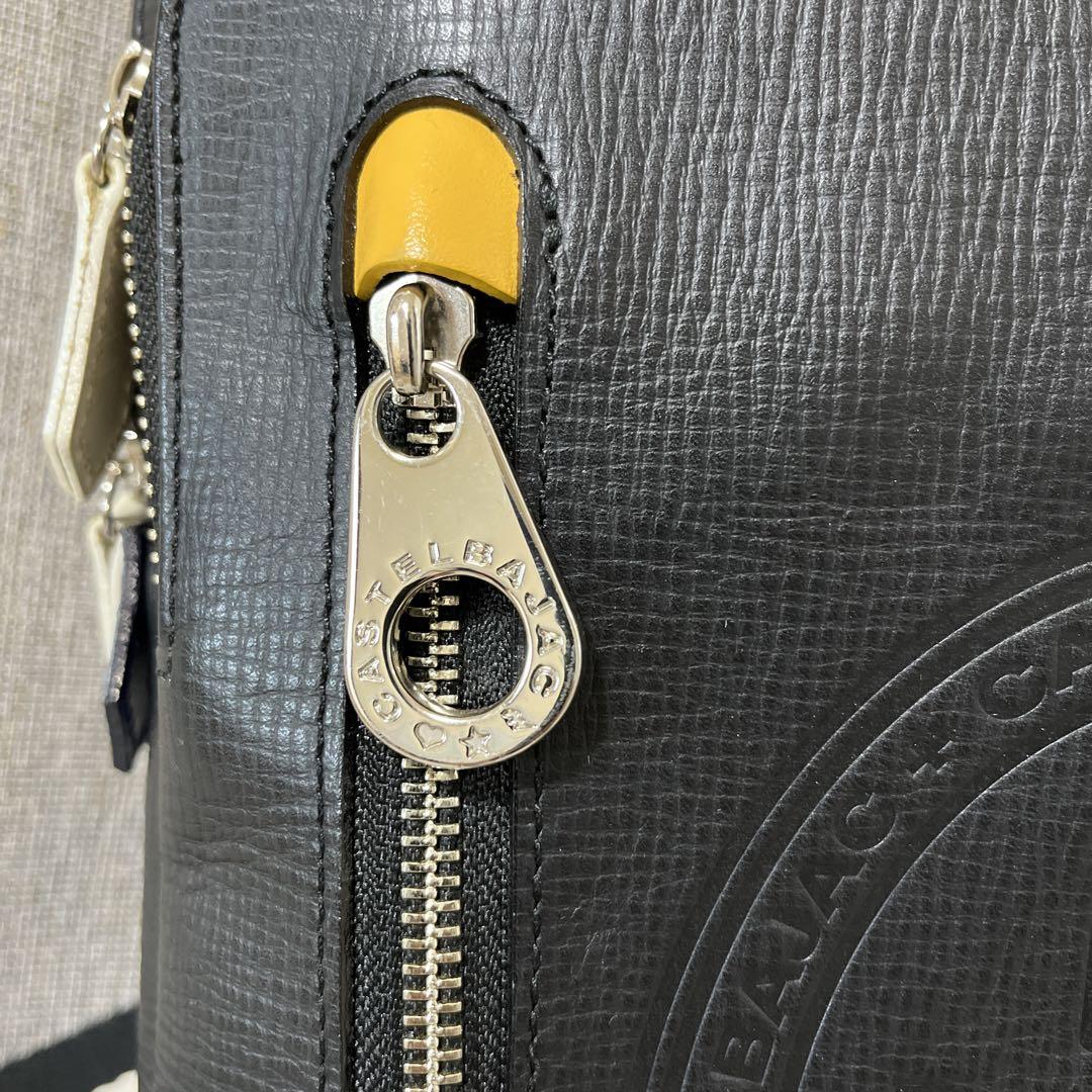 【美品】CASTELBAJAC カステルバジャック　ボディバッグ　レザー