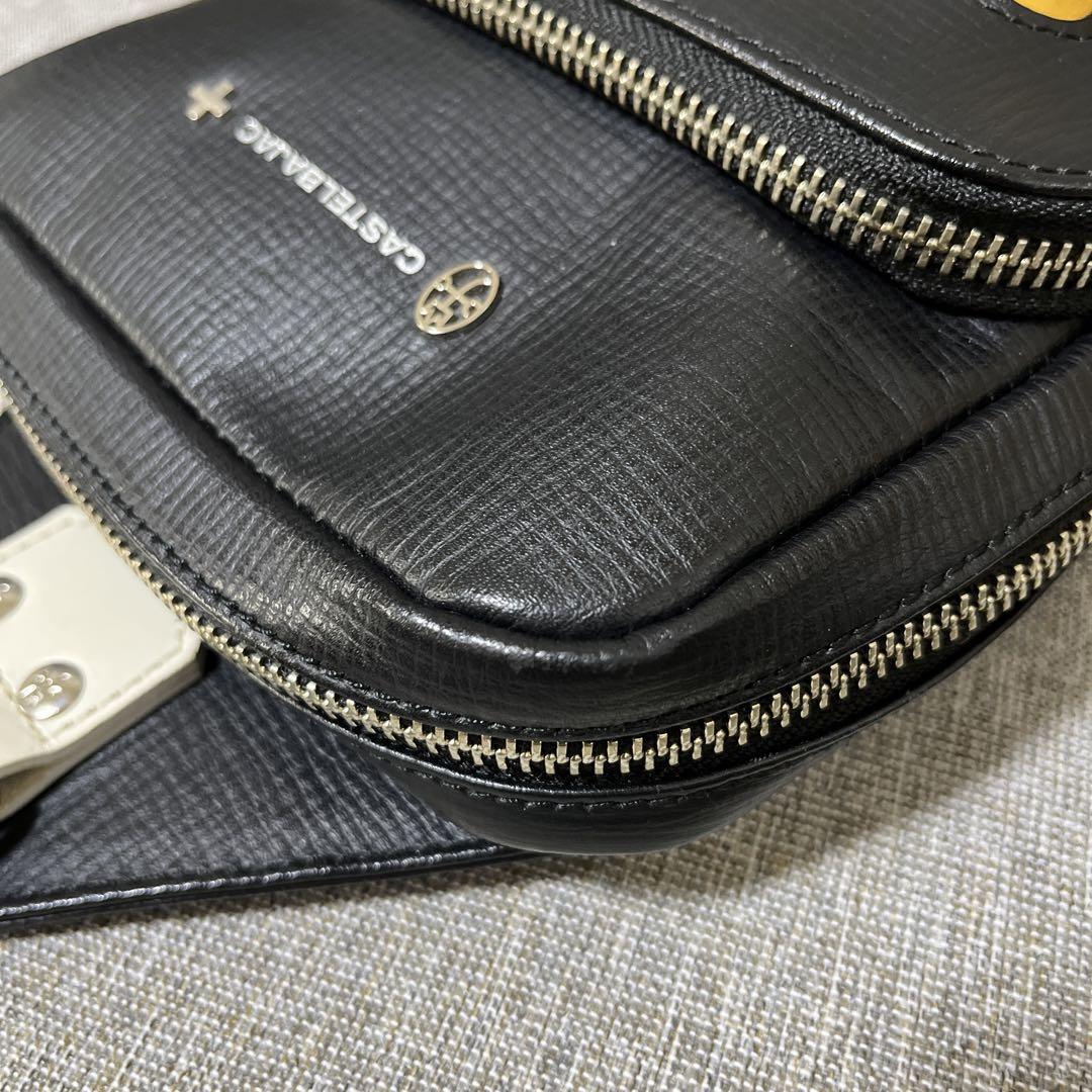 【美品】CASTELBAJAC カステルバジャック　ボディバッグ　レザー