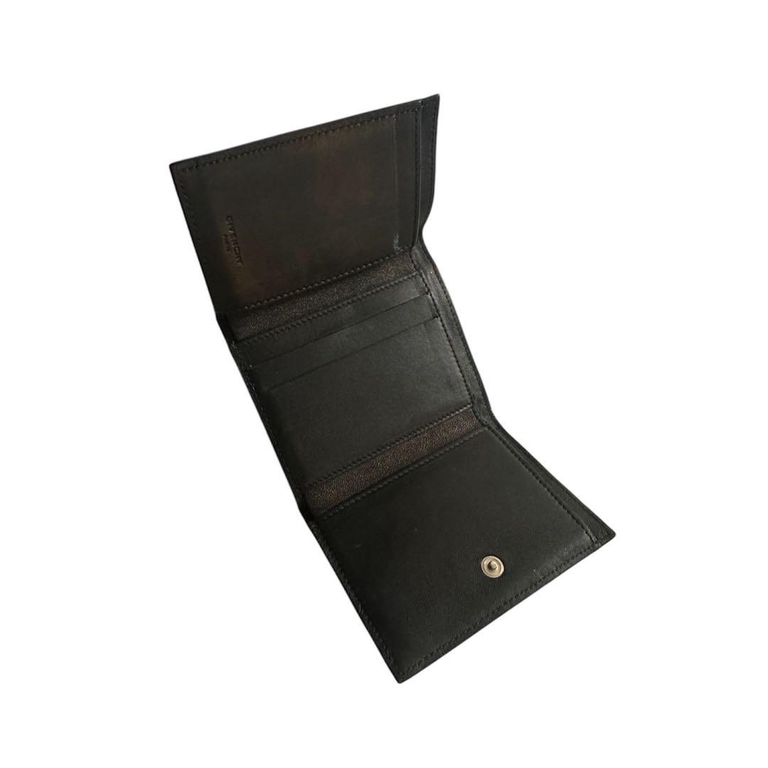 GIVENCHY 三つ折り財布 お値打ち品