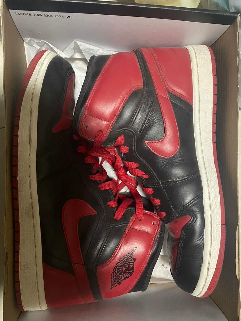 Air Jordan 1 ブラック/レッド ハイカット
