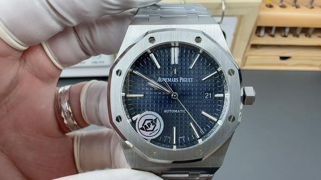 新品オーデマ ピゲ AUDEMARS PIGUETの腕時計Z