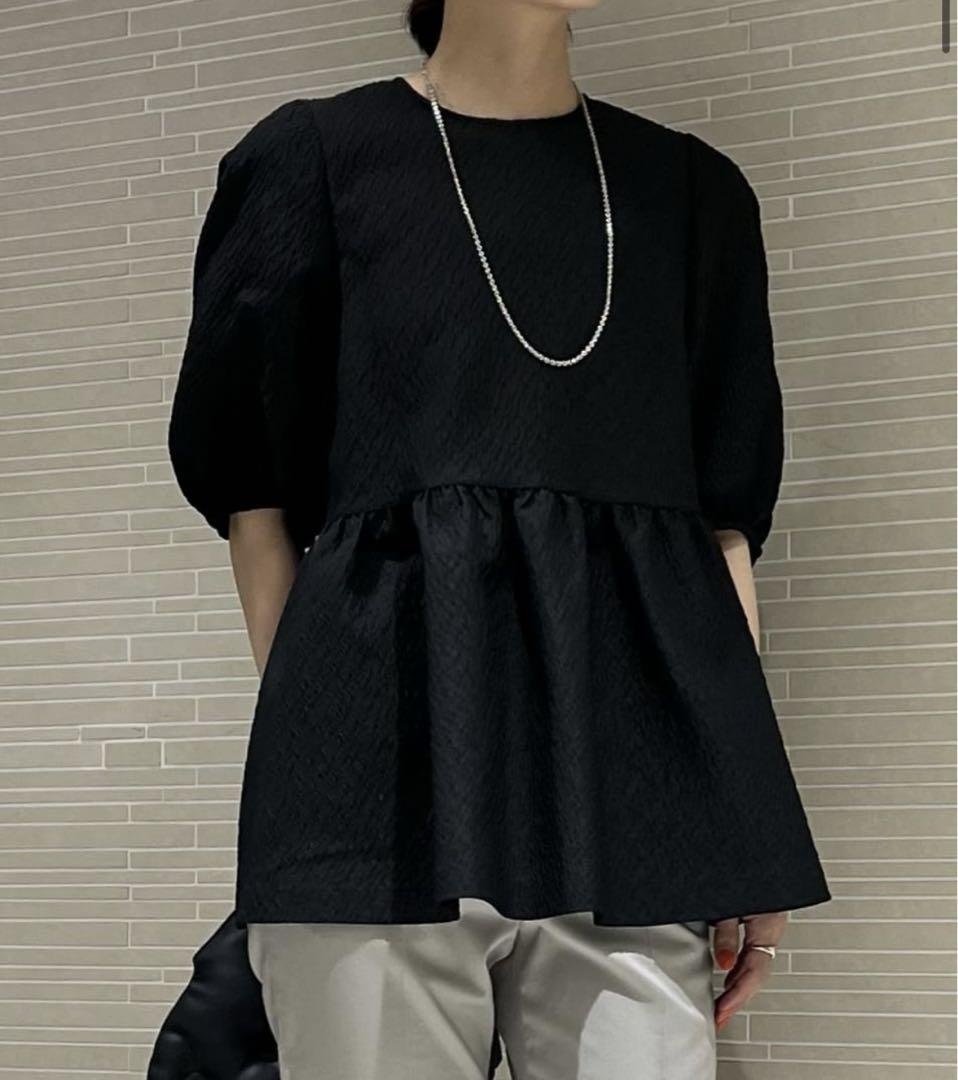 ユナイテッドアローズ＊AIRYジャカード5SL ペプラムブラウス 38 ブラック UNITED ARROWS（ユナイテッドアローズ）の「AIRY ジャカード 5SL