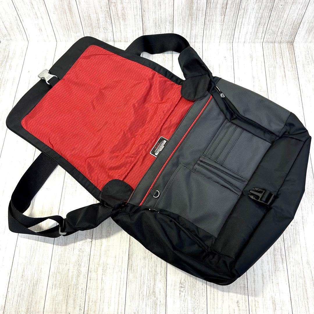 TUMI　メッセンジャーバッグ　ショルダーバッグ　ナイロン　PC収納　黒
