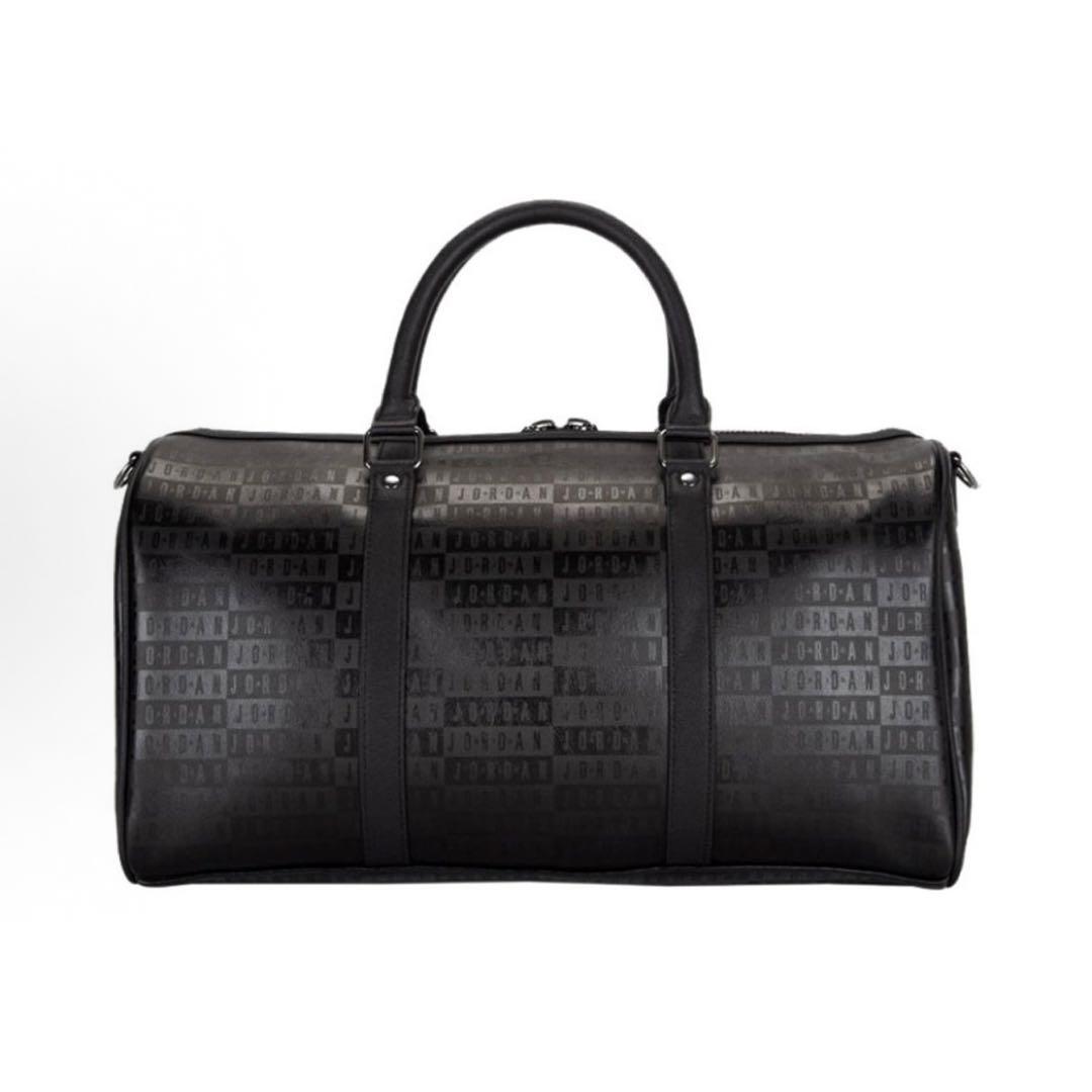 海外限定NIKE JORDAN 大容量キャリーバッグ HA6466-013