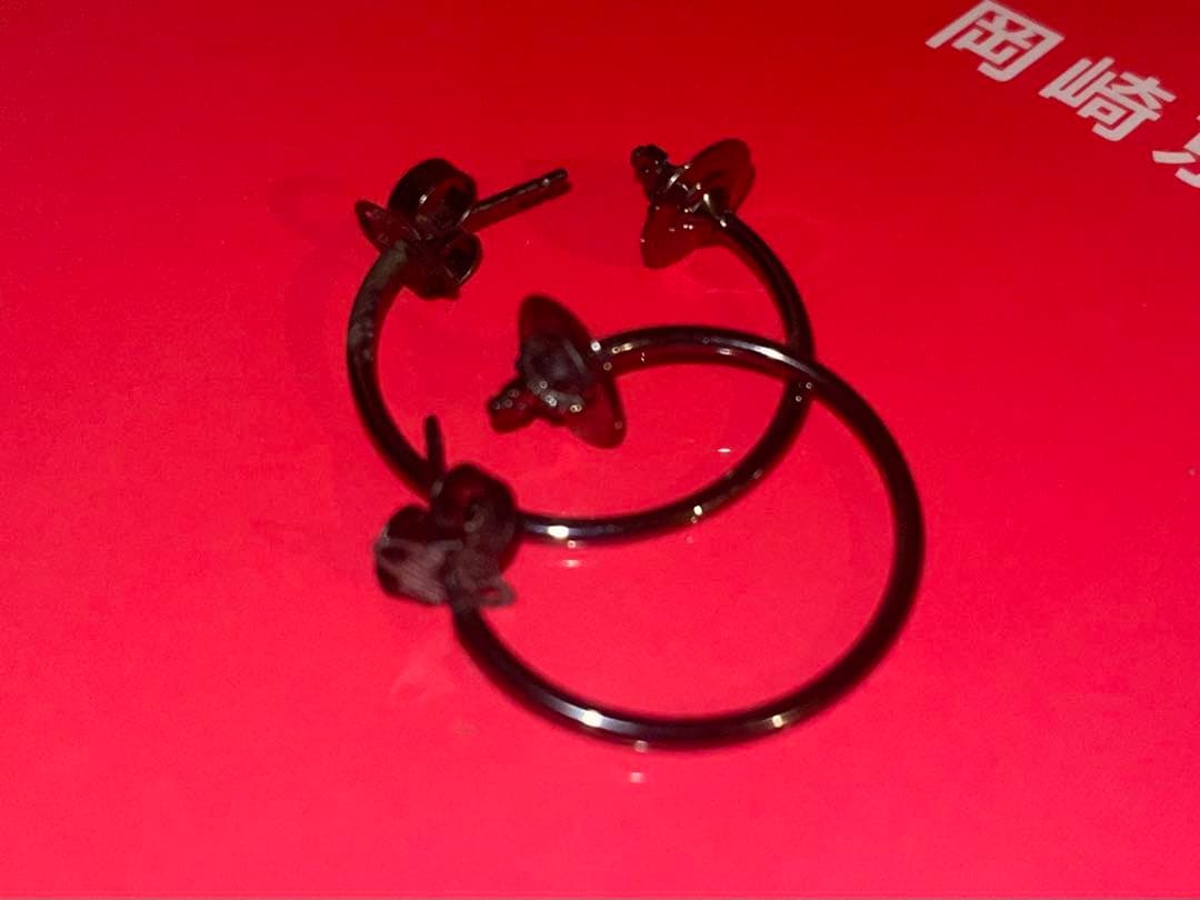 ヴィヴィアンウエストウッド　フープピアス