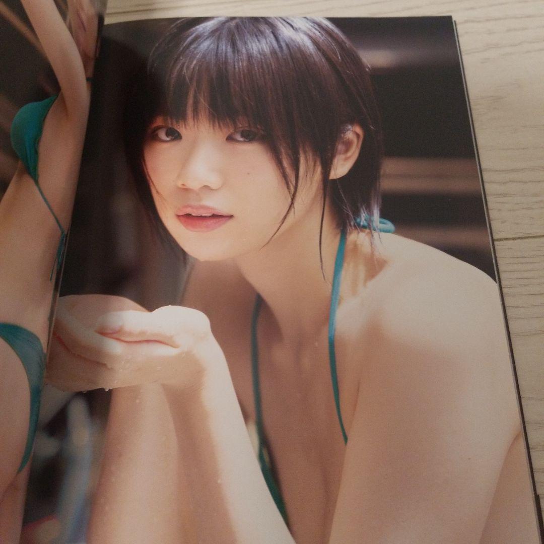 竹内詩乃 初写真集 『 内緒 』【直筆サイン本】★生写真 DVD付き★ 竹内詩乃 初写真集 『 内緒 』【直筆サイン本】☆生写真 DVD付