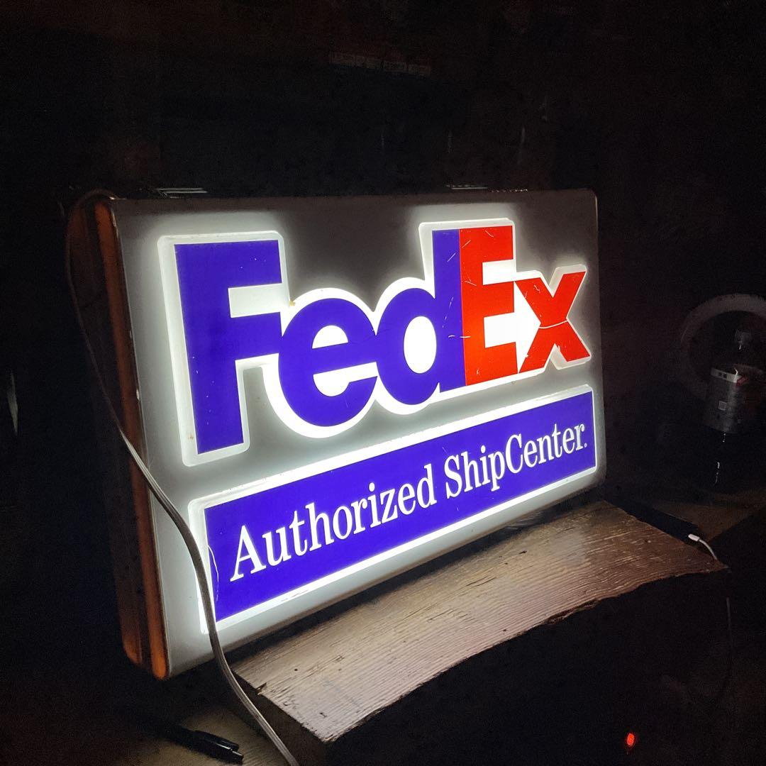 日本全国無料配達。 USA FedEx電装看板やや傷や汚れあり