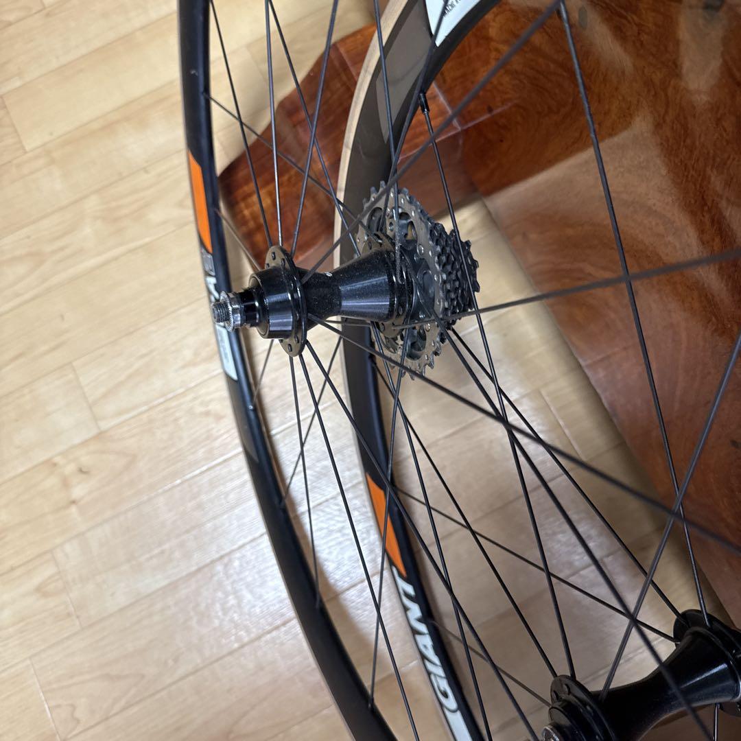 自転車 タイヤ ホイール GIANT P-A2