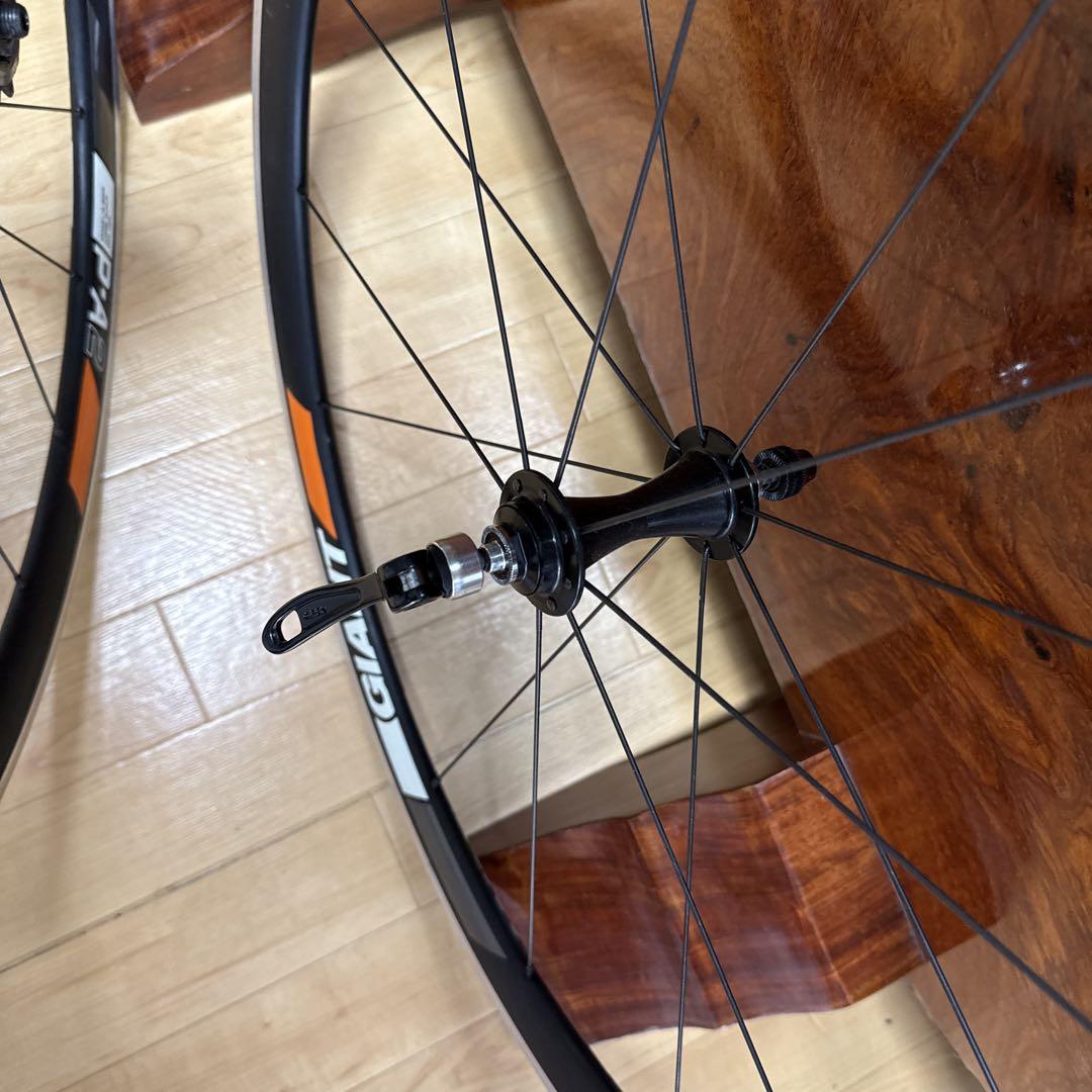 自転車 タイヤ ホイール GIANT P-A2