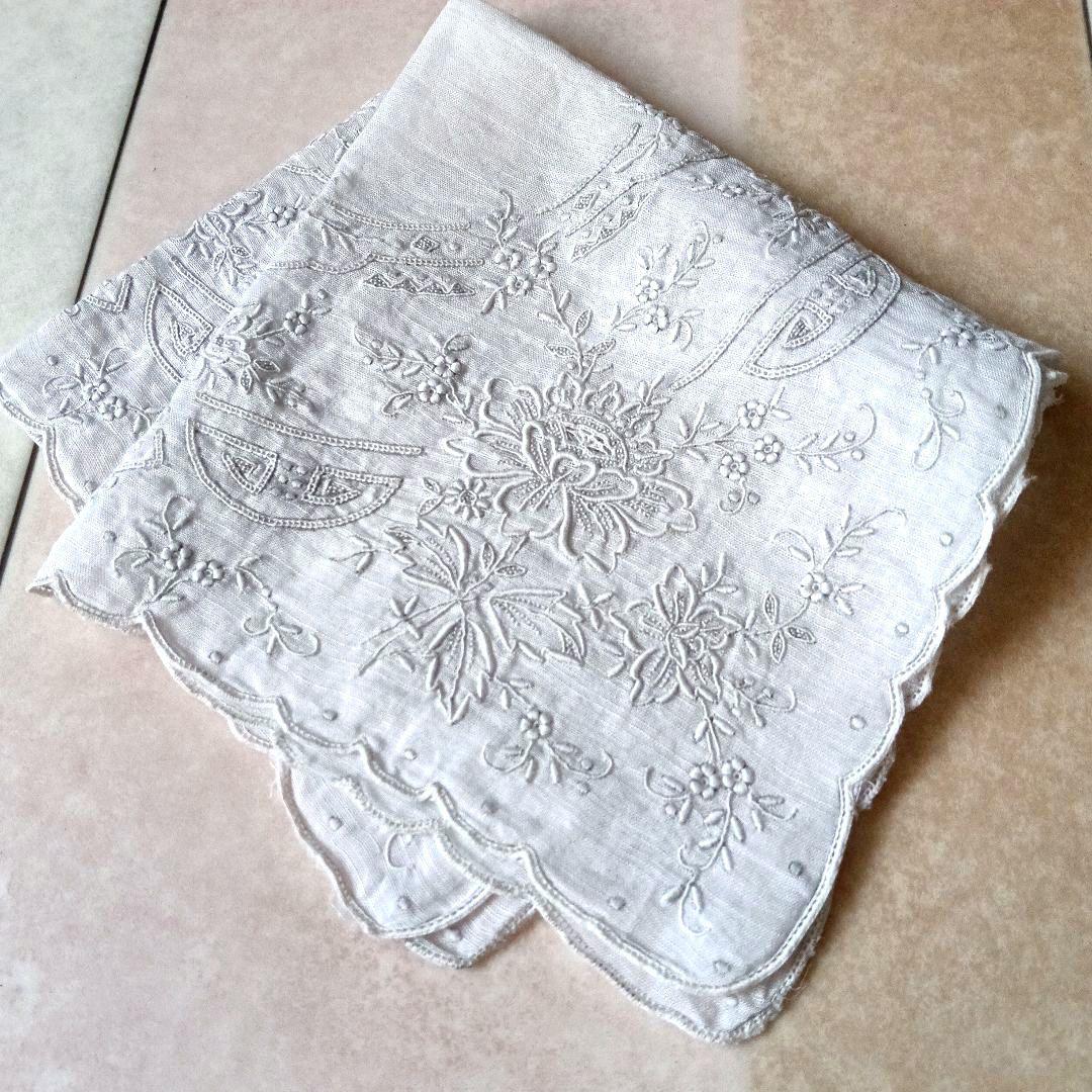 汕頭 スワトウ 刺繍ハンカチ 高級品 5,800円