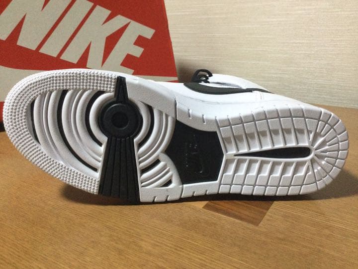 ナイキ ダンクコンフォート プレミアム ブラック/ホワイト 705433-001 ナイキ ダンク コンフォート プレミアム ブラック⁄メタリック シルバー-セイル