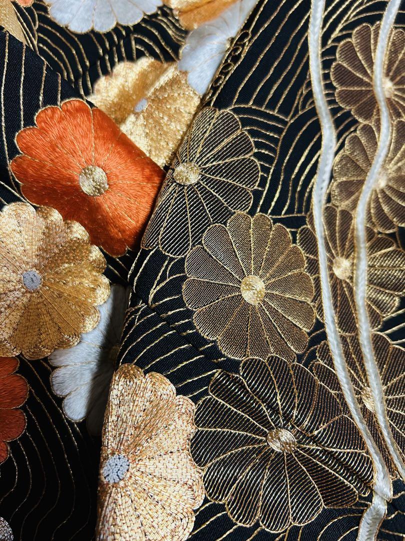 豪華な大きめ綿密総刺繍のゴージャスな黒留袖 23点フルセット　高級唐織袋帯
