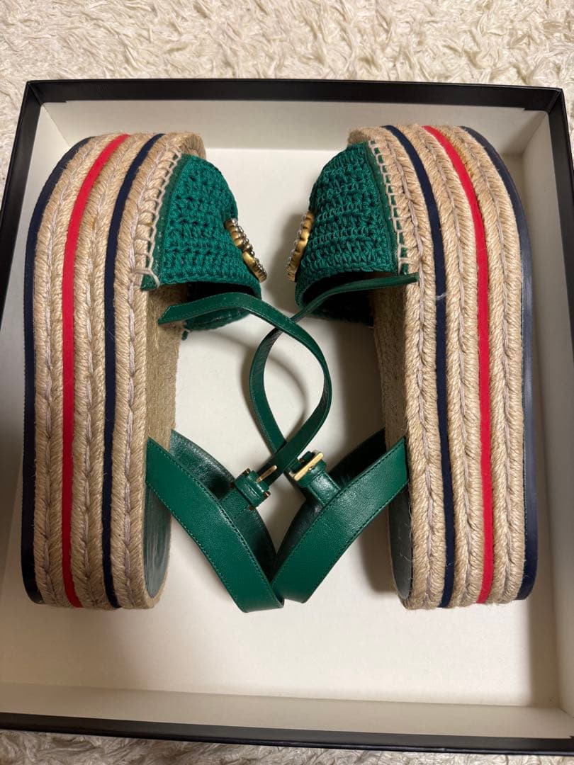 GUCCI グリーン サンダル