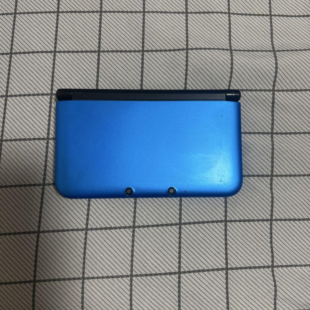 ニンテンドー3DS LL 本体 青と黒