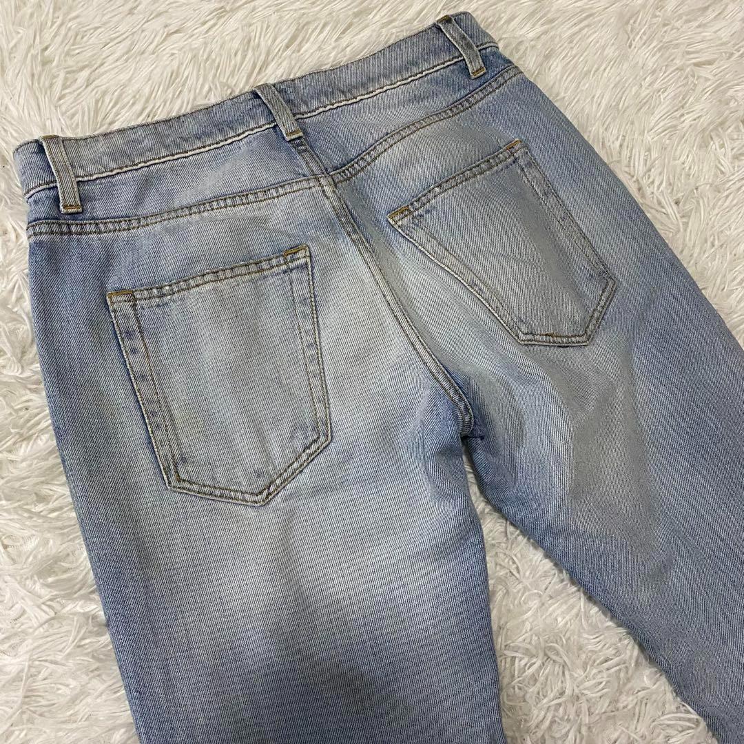 デニムパンツ