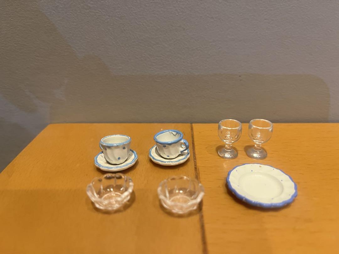 水玉の食器セット ボードヘニッヒ bodohennig ドールハウス ミニチュア Amazon.co.jp: 水玉の食器セット ボードヘニッヒ bodohennig