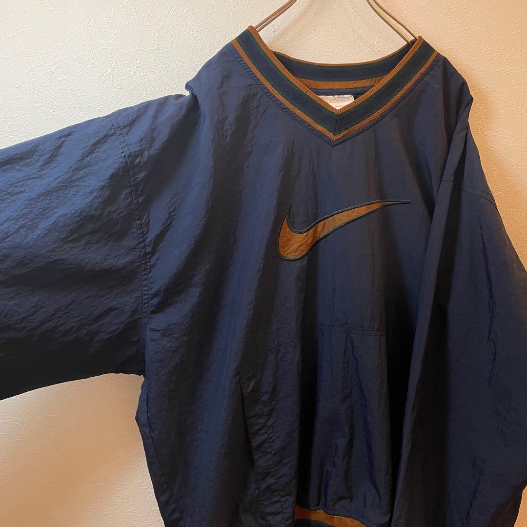 【レアカラー】ナイキ　ナイロンジャケット　プルオーバー　刺繍