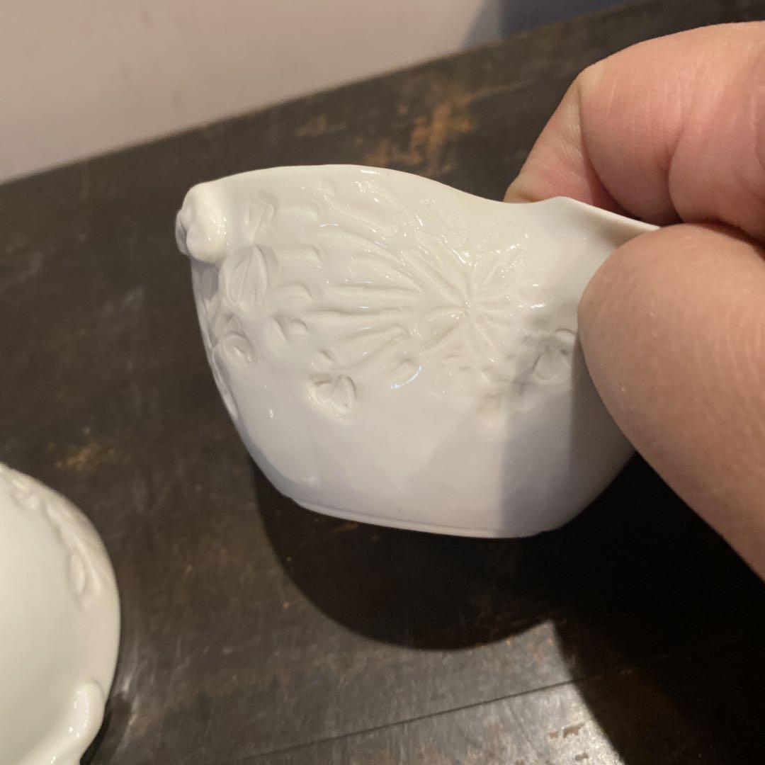 出石焼白磁陰刻花図煎茶器セット 出石焼白磁陰刻花図煎茶器セット - メルカリ