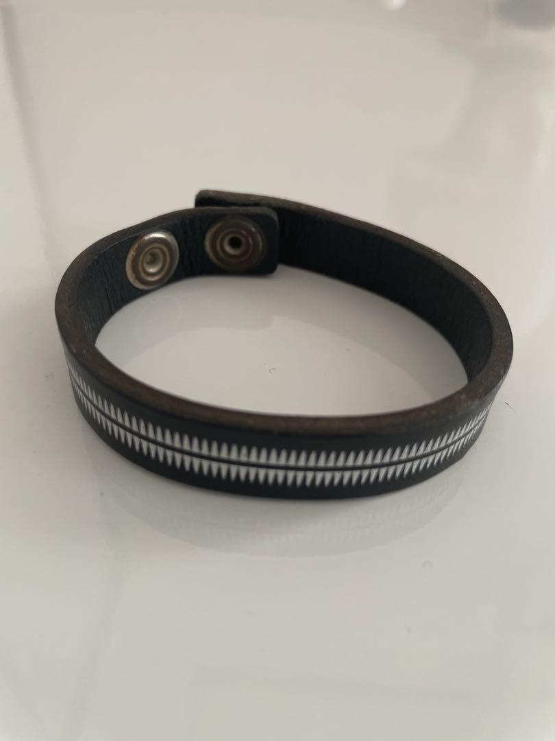 undercover giz 黒 レザー バングル アンダーカバー UNDERCOVER GIZ柄 レザーブレスレット メンズ
