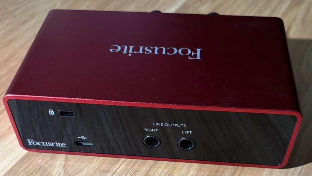 Focusrite オーディオインターフェース レッド
