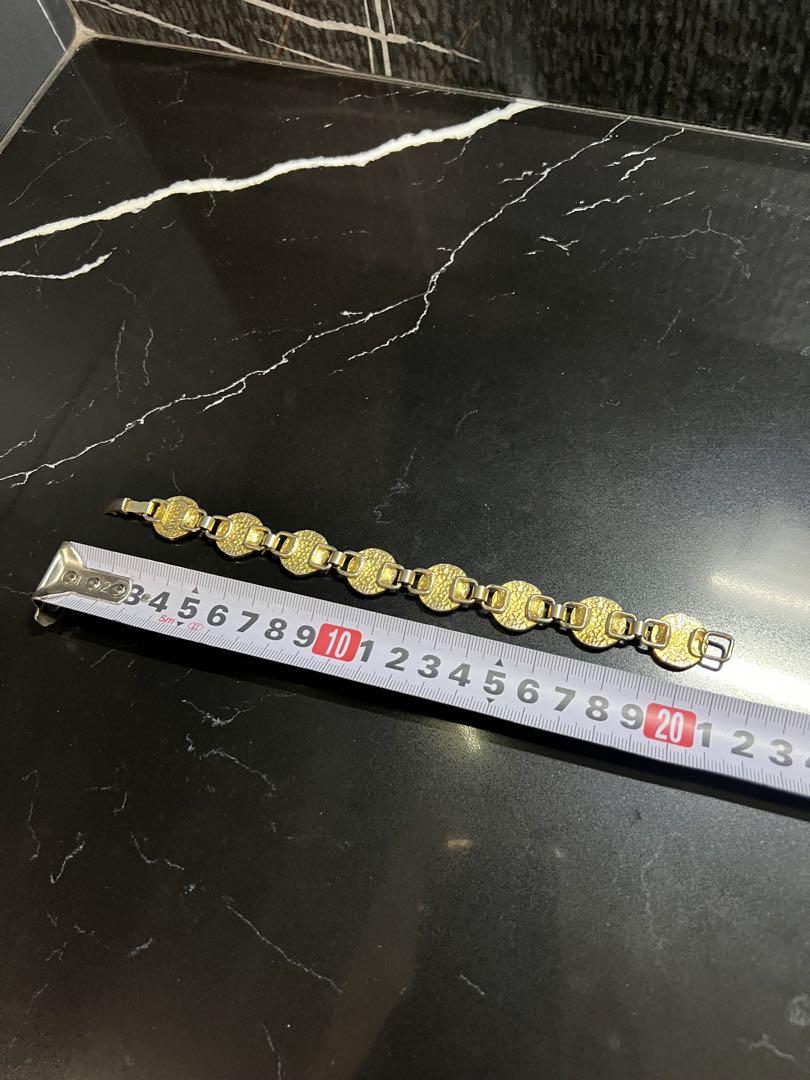 から VERSACE ジャンニ ヴェルサーチ メデューサ ブレスレット