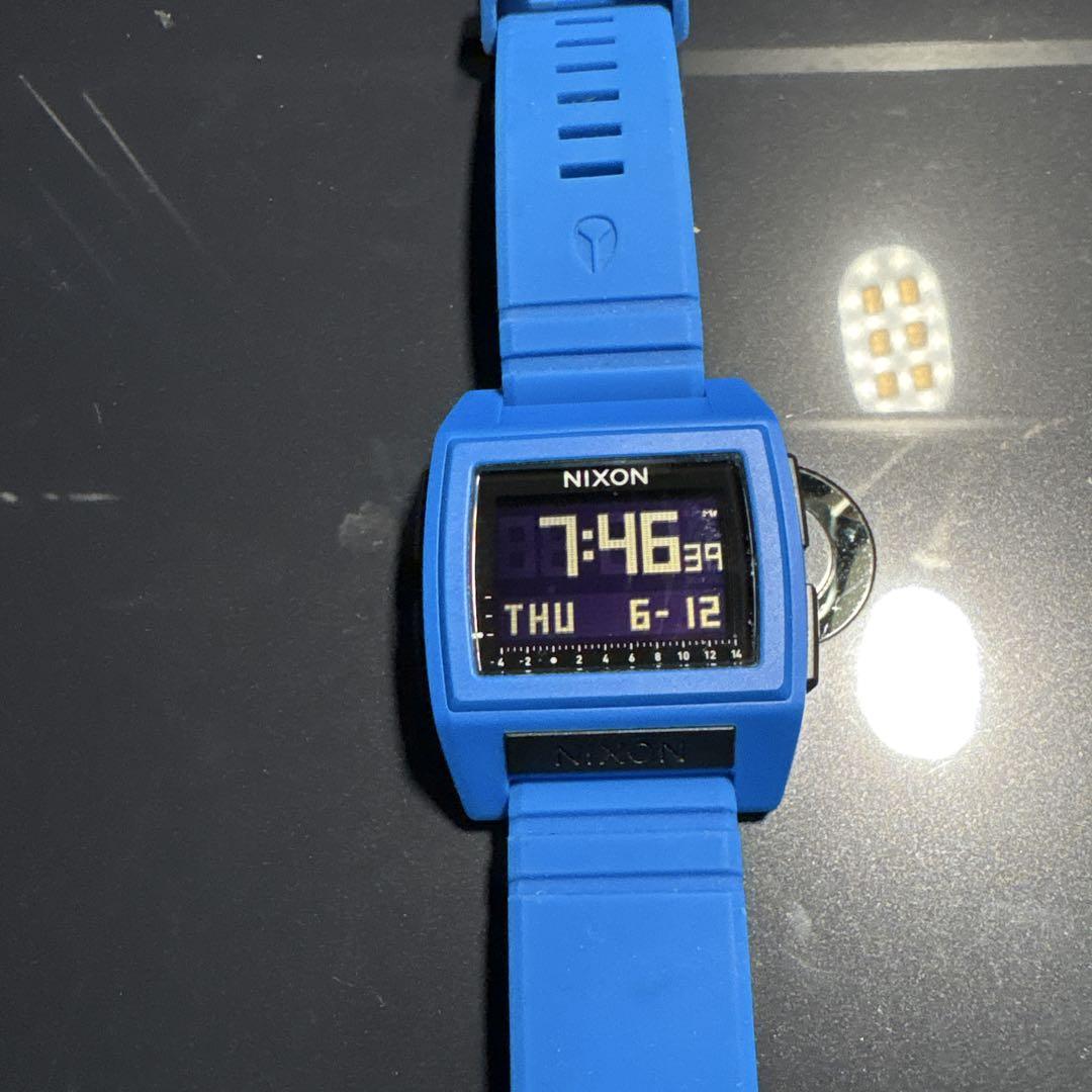 NIXON デジタル腕時計 ブルー