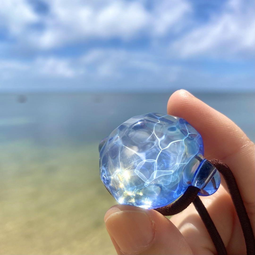 初売り旅行 石垣島の海硝子髪留〜Blue Aqua〜-ヤマーとマツの 立体・オブジェ