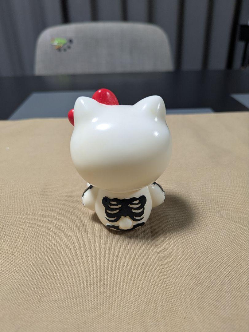 バルザック × キティちゃん フィギュア B品 - メルカリ